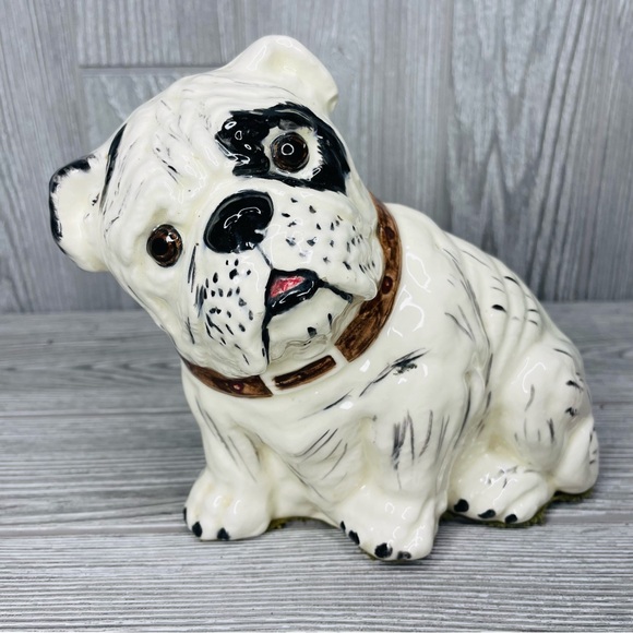 Bull dog ceramic figurine statue that’s judging you perfect bathroom decoration - Picture 1 of 14
